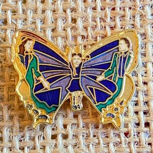 Marilyn True vintage collectible goldtone and enamel butterfly lapel tack pin